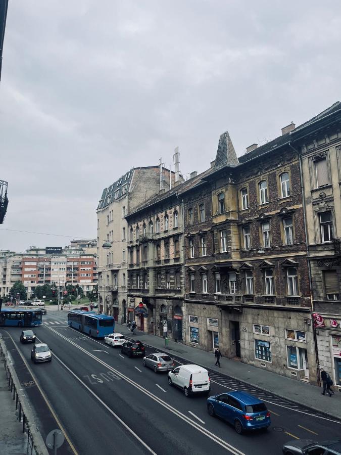 East Point Hostel Budapest Exteriör bild